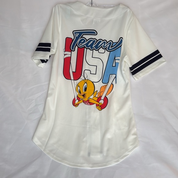 Looney TunesTweety Bird Baseball Jersey women’s medium - Picture 2 of 4